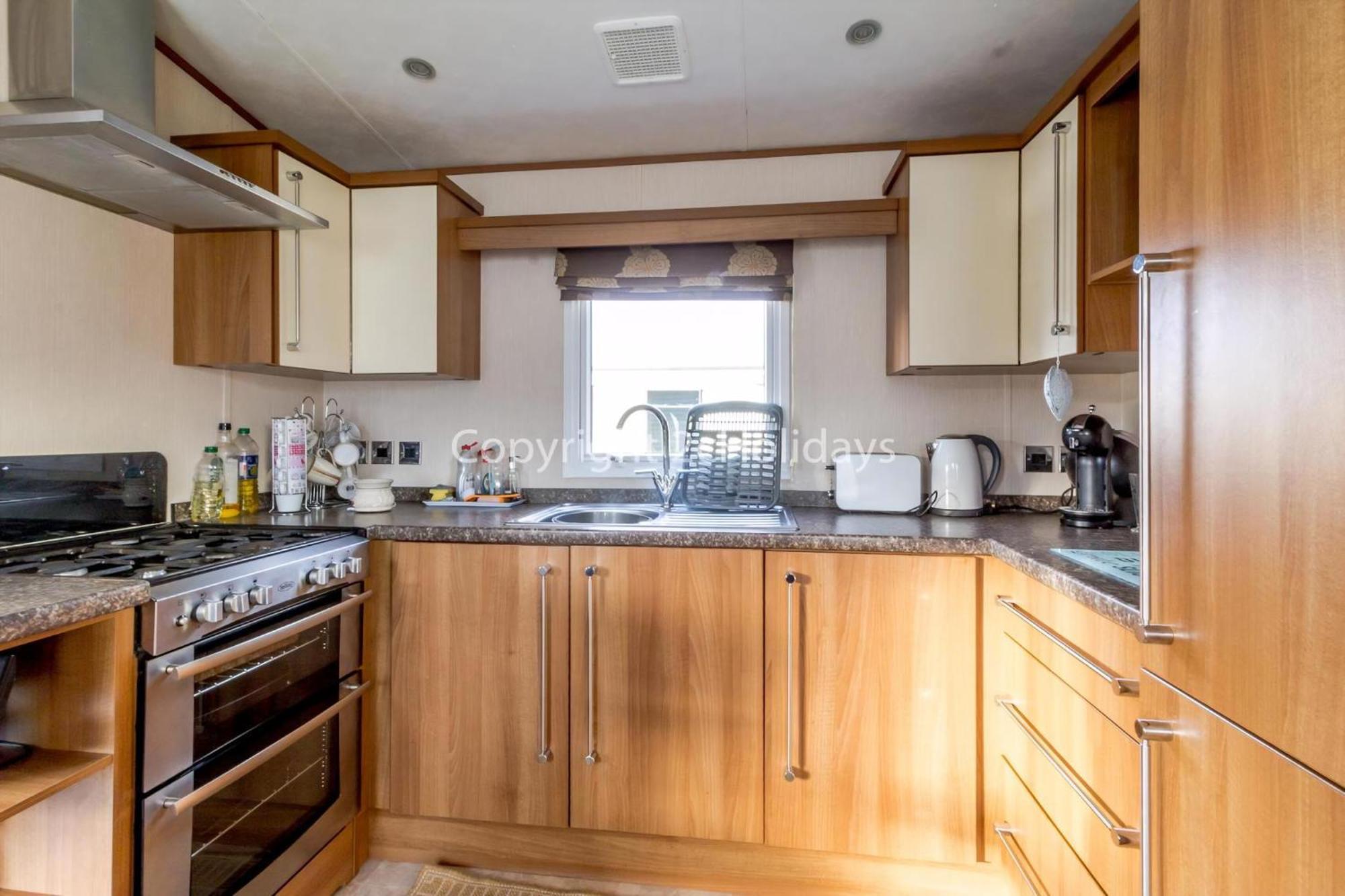 Lovely Caravan For Hire With Decking At Skipsea Sands In Yorkshire Ref 41015Wf Barmston Dış mekan fotoğraf