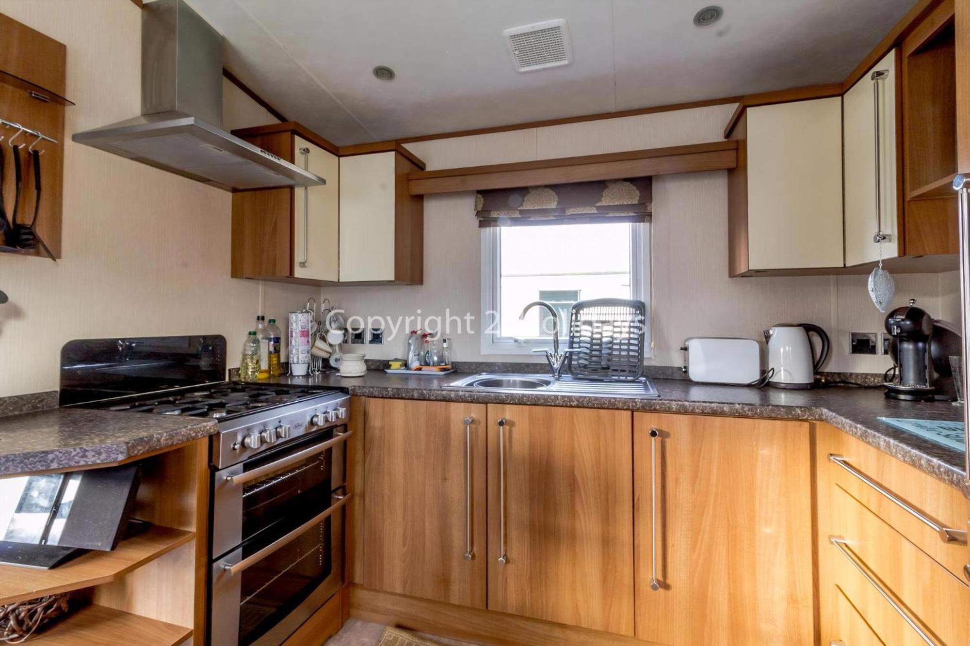 Lovely Caravan For Hire With Decking At Skipsea Sands In Yorkshire Ref 41015Wf Barmston Dış mekan fotoğraf